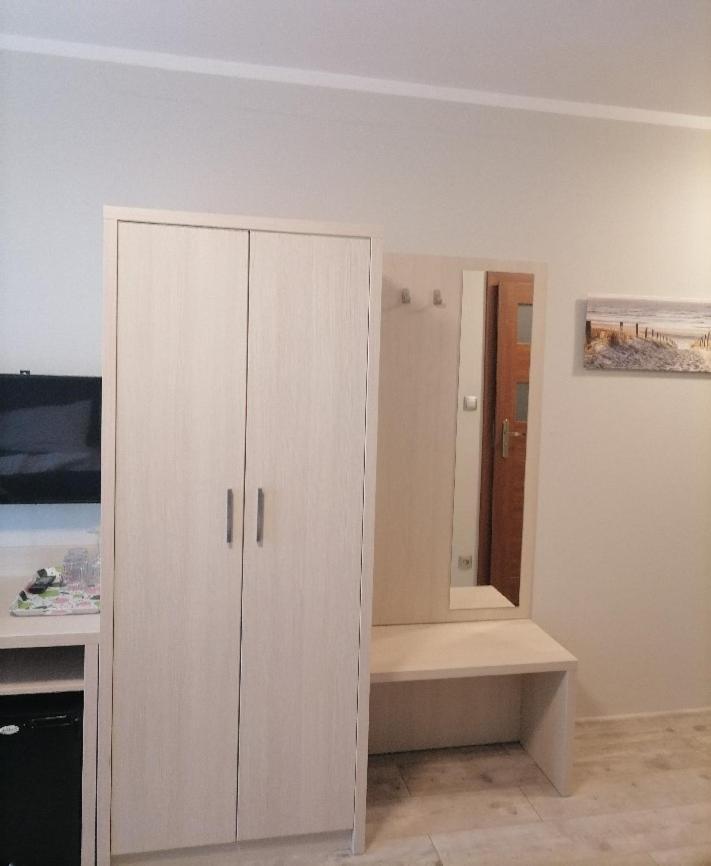 Horyzont Apartamenty- 50M Od Morza!!!Apartamenty Prywatne W Family Dominikana- Self Check In Sianozety Bilik gambar